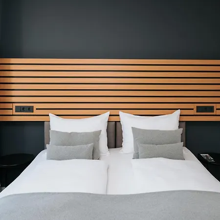 Coffee Fellows & Longstay 3*